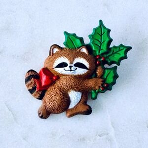 Vintage 1986 Hallmark Christmas Raccoon Pin Brooch Holly Holiday Cute Retro